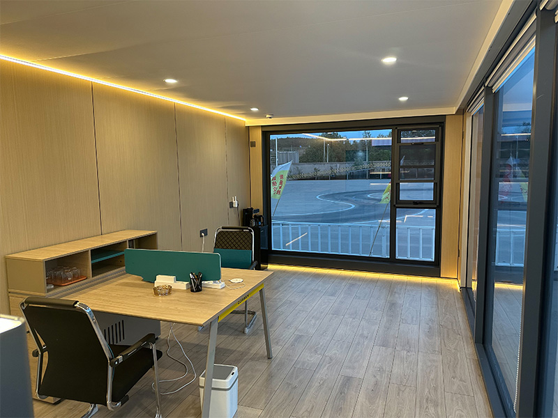 アップルキャビンC5カプセルホーム (15) アップル・キャビン C5 カプセル・ホーム