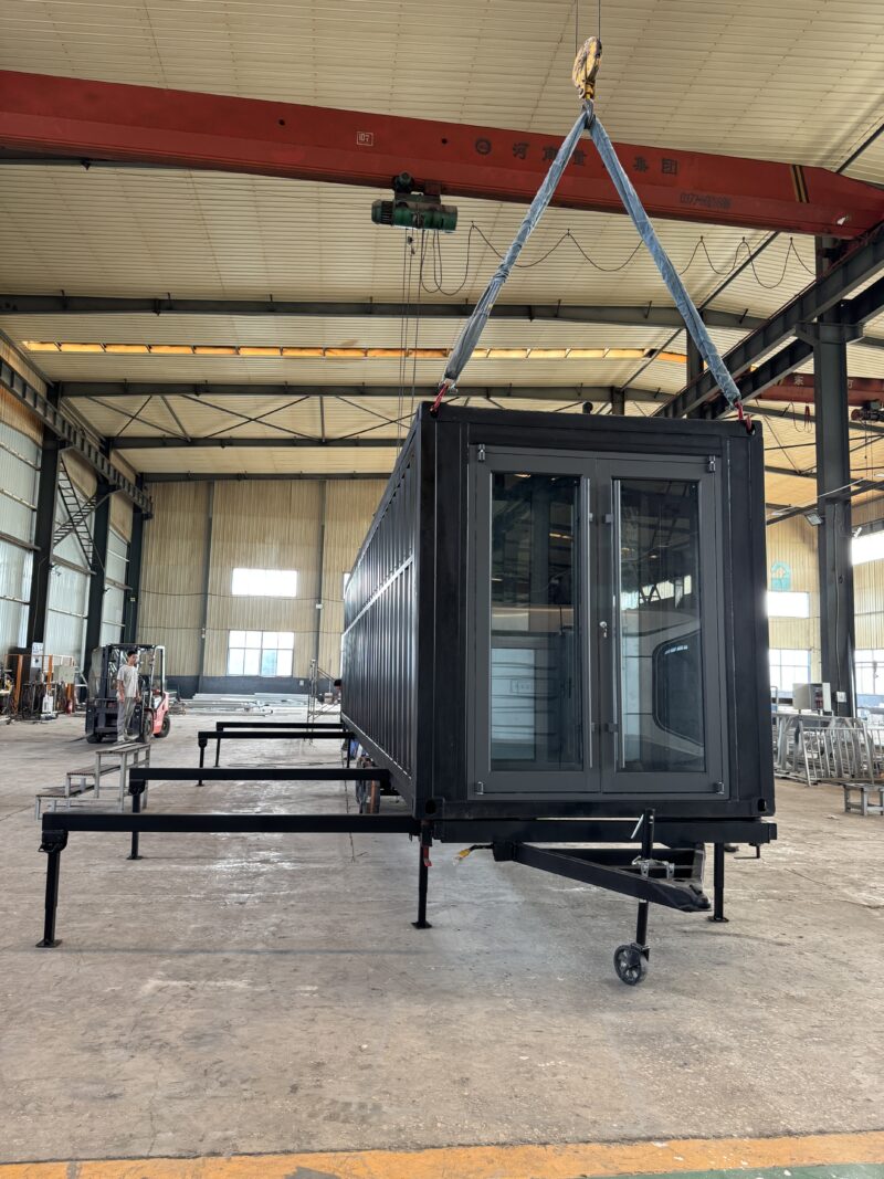 side out expand container house