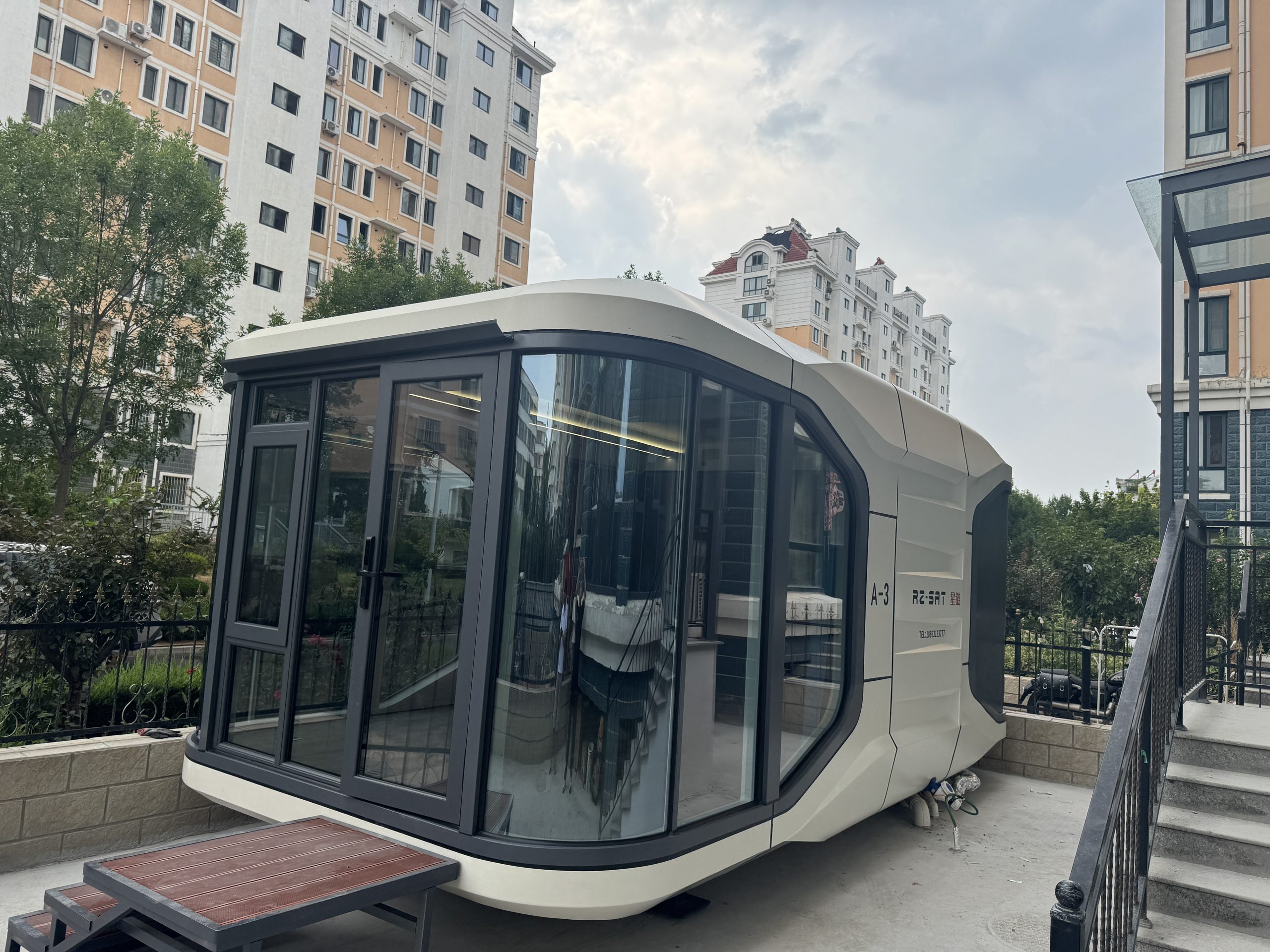 IMG 3040 scaled Starlink Modular Space Capsules
